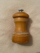 Ancien Moulin A Poivre Peugeot France Frères LION en Bois/Métal Collection vtge