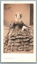 CDV 1860 Femme Robe Crinoline multiple volants. Mode Second Empire noblesse 75