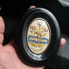 Cadre ovale reliquaire Bois noirci Verre bombé Fleurs pensées Souvenir deuil 19e