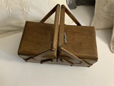 Ancienne Petite Travailleuse Couture En Bois Patiné Et Ciré