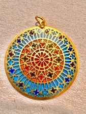 18K Yellow Gold Medal – Notre-Dame Rose Window – 34 mm French Artistry