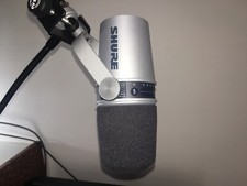 micro d’enregistrement Shure MV7-s