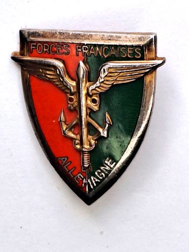 013255 insigne force