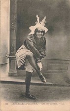 CPA SCENES ET TYPES VENDEE 85 LES SABLES D'OLONNE UNE JOLIE SABLAISE