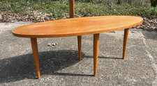 Table basse ovale en bon état