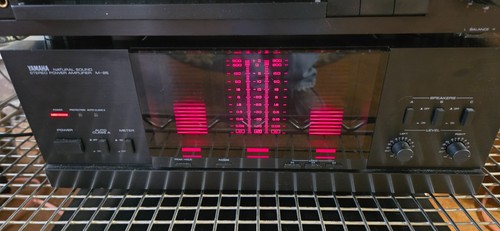 Yamaha amplifier with - m-85,