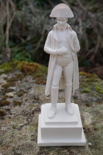 Re0005 figurine statuette - re0005, cr