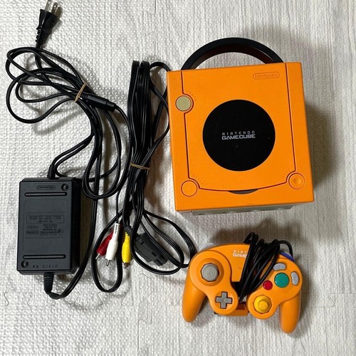 Nintendo gamecube console - nintendo,