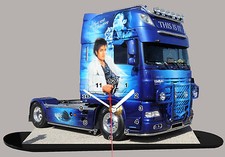 MICHAEL JACKSON SUR CAMION