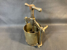 Ancien petit presse fruit ou