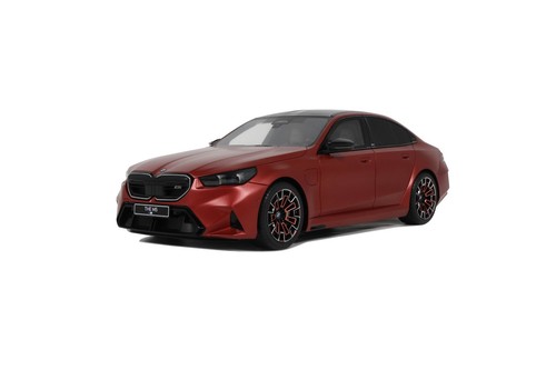 Bmw 2025 pebble - m5,