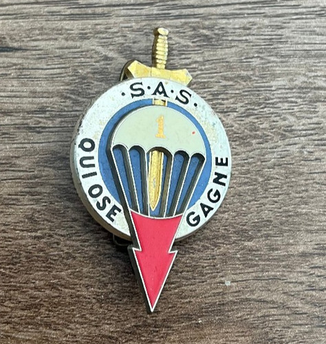 Insigne militaire n120 - insigne,