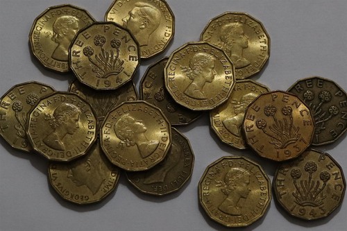Uk gb 3 pence - 🧭,