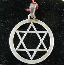 ETOILE DE DAVID EN ARGENT MASSIF  poinçon crabe NEUVE