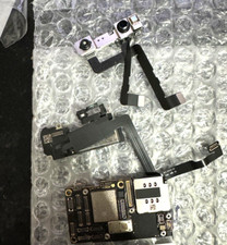 carte mère iPhone 11 PRO MAX 64go /  Bloqué Icloud / Fonctionnel