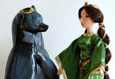 Disney Pixar Brave Queen Elinor Transforming Doll – 2012 - Rare