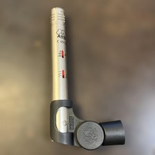 Microphone à condensateur AKG