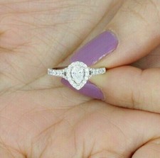 Bague de fiançailles halo