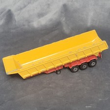 Petite voiture miniature