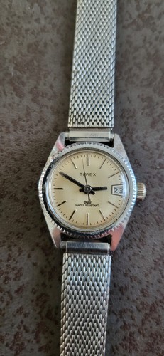 Montre bracelet femme vintage