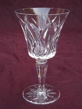 Saint Louis verre à pied cristal modèle Camargue ht 13,3 cm  estampillé