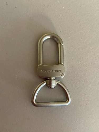 Louis vuitton porte clés ou - louis,