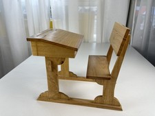 Banc de poupée banc d'école
