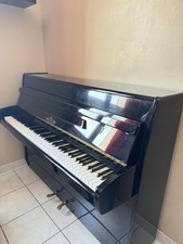 piano d'étude noir laqué