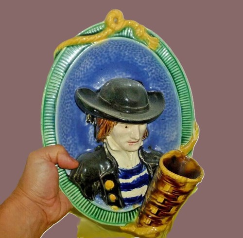Personnage breton quimper - breton,