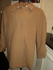 Manteau/Veste DAMART Taille 42  NEUF