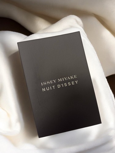 Carte publicitaire parfum