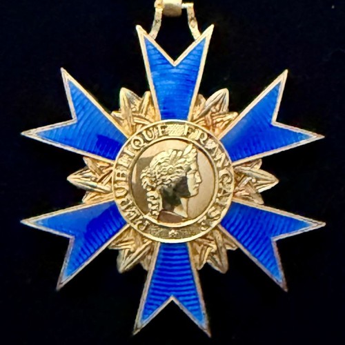 Médaille etoile officier de - d'officier,