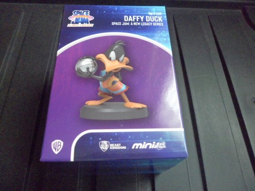 Daffy duck figurines space jam - duck,