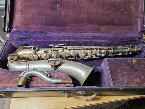 Vintage buescher saxophone - buescher,