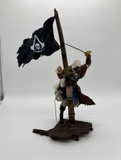 Edward Kenway Statue Figurine