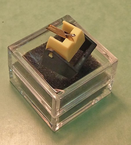 Turntable stylus for shure - for,