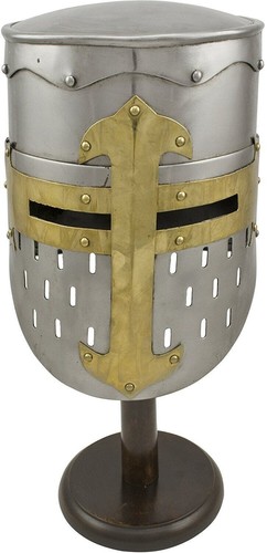 Casque chevalier croisé