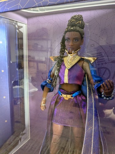 Shuri black panther poupée - black,