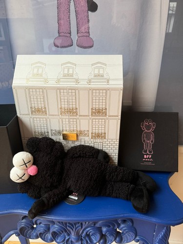 Bearbrick bff plush kaws - bearbrick,