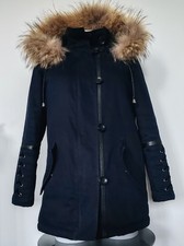 Manteau Maje femme T38 – noir avec capuche bordée de fausse fourrure – chic et c