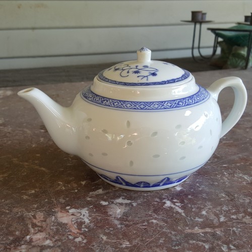 Chinese rice grain tea - , pot