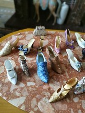 Chaussures miniatures objets