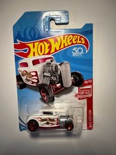 Hot Wheels Red Edition –