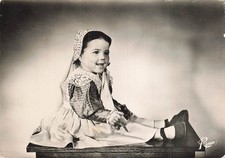 29 BRETAGNE BEBE BIGOUDEN