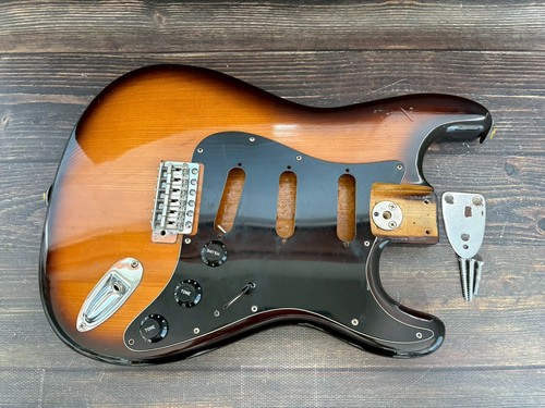 Corps type stratocaster - corps,