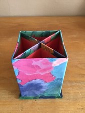 Joli Pot Porte Crayons en carton motif Fleurs
