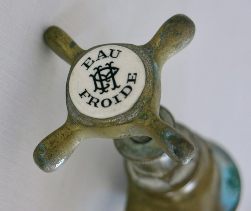 Robinet ancien - robinet, ancien,