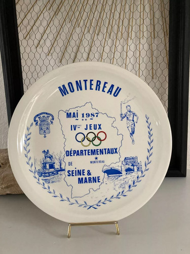 Assiette commemorative - 1⚜️,