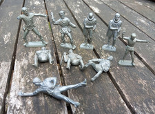 THIERRY LA FRONDE LOT DE 9 FIGURINES avec petits manque MC CAIFFA ORTF VINTAGE