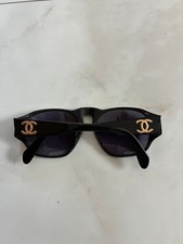 Lunettes de soleil CHANEL